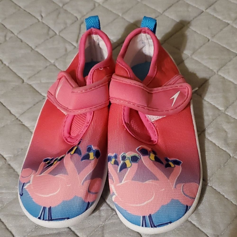 Speedo Kids  L shoes velcro